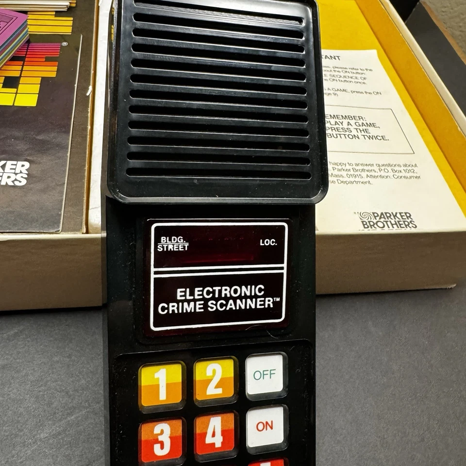 Stop Thief Juego de Mesa Electrónico Escáner Funciona Parker Bros 1979 Policías Ladrones Foto 4 de 4