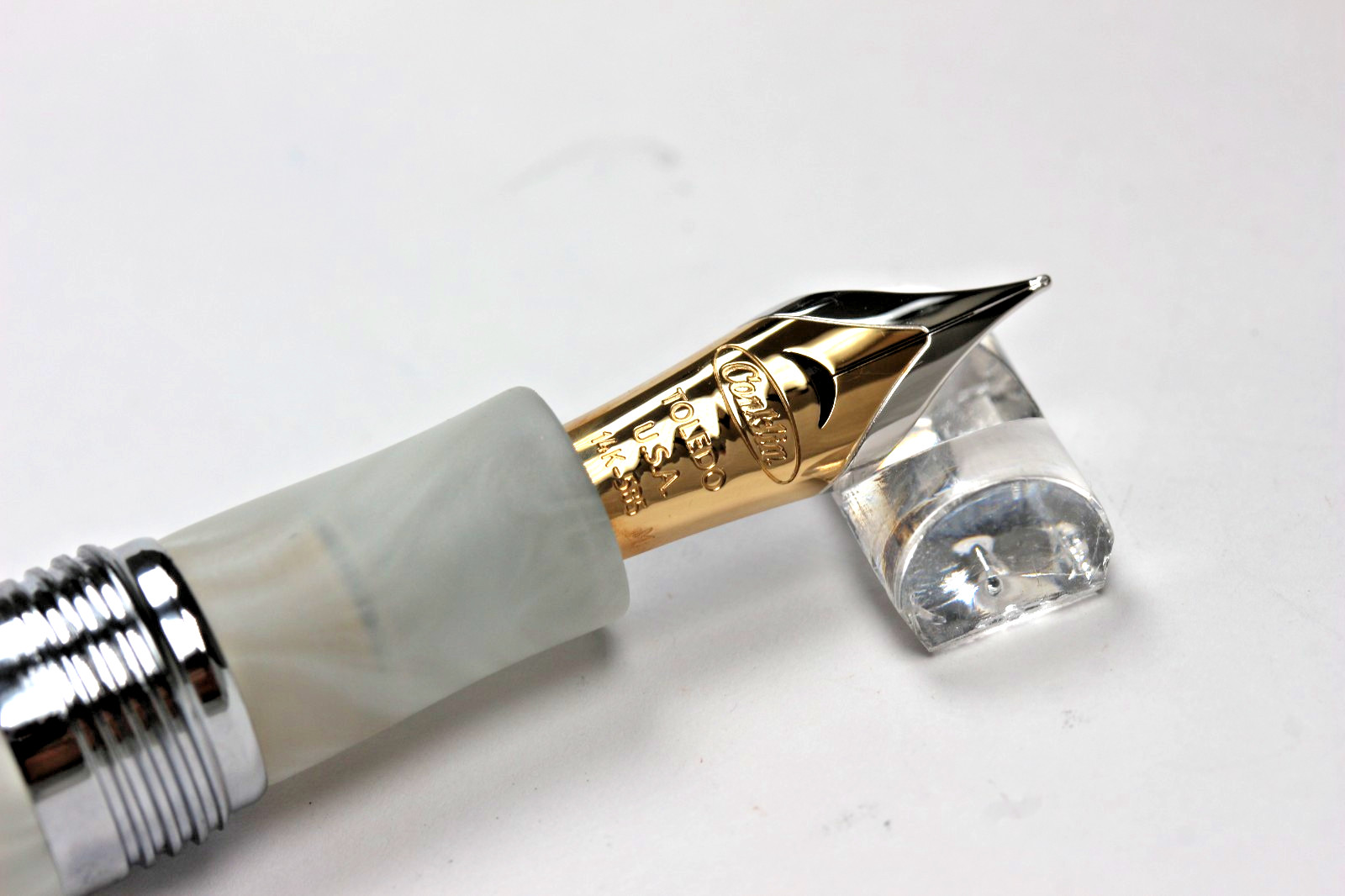 Conklin 1898 Limited Edition Spectra Fusion Fountain Pen in White 14K Medium Nib