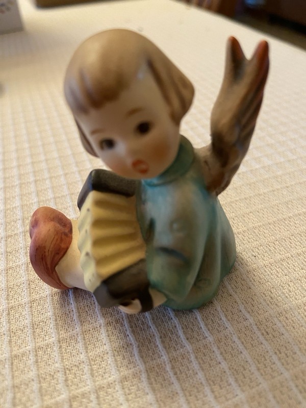 Vintage Goebel Hummel Sitting Angel Playing Accordion/candleholder