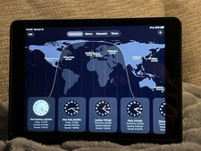 Apple iPad 9th Gen 64GB Space Gray WiFi Cellular Unlocked Excellent w/ accs