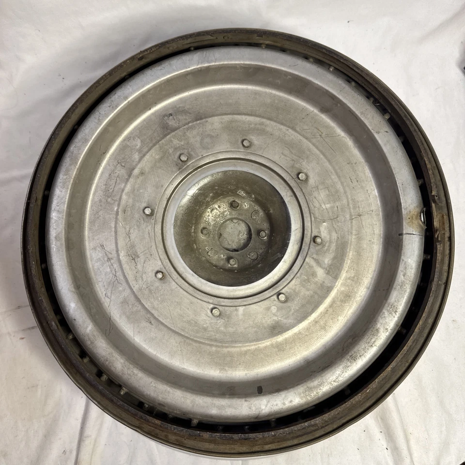 Tapacubos Ambassador 1963-1967 vendidos por tapa Foto 4 de 4