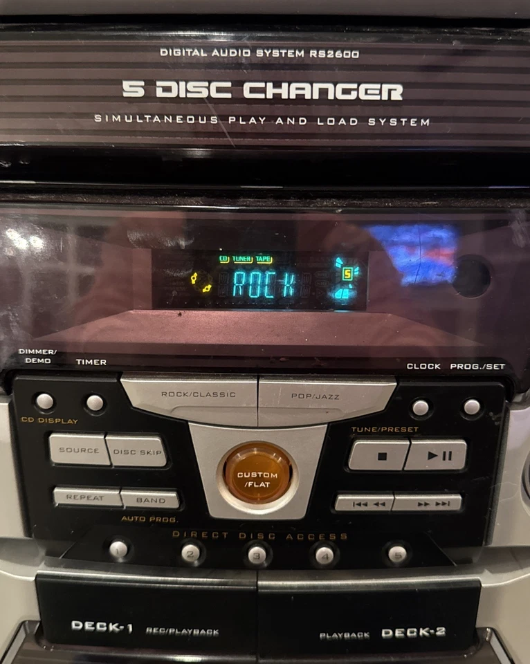 RCA RS2600 Digital Audio 5 Disc CD Dual Cassette Base Only 2002 Vintage Read - Image 3 of 4