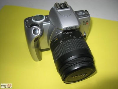 Canon EOS 300V SLR-Kamera + original Zoom-Objektiv EF 35-80 / 4-5,6 Autofocus