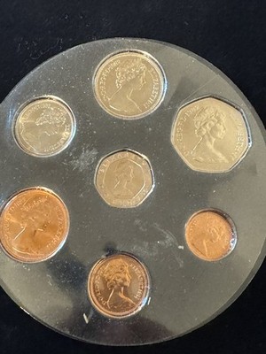 1982 GREAT BRITAIN UK 7 COIN GEM BU GOVERNMENT SET /Exact Item Pictured Sealed