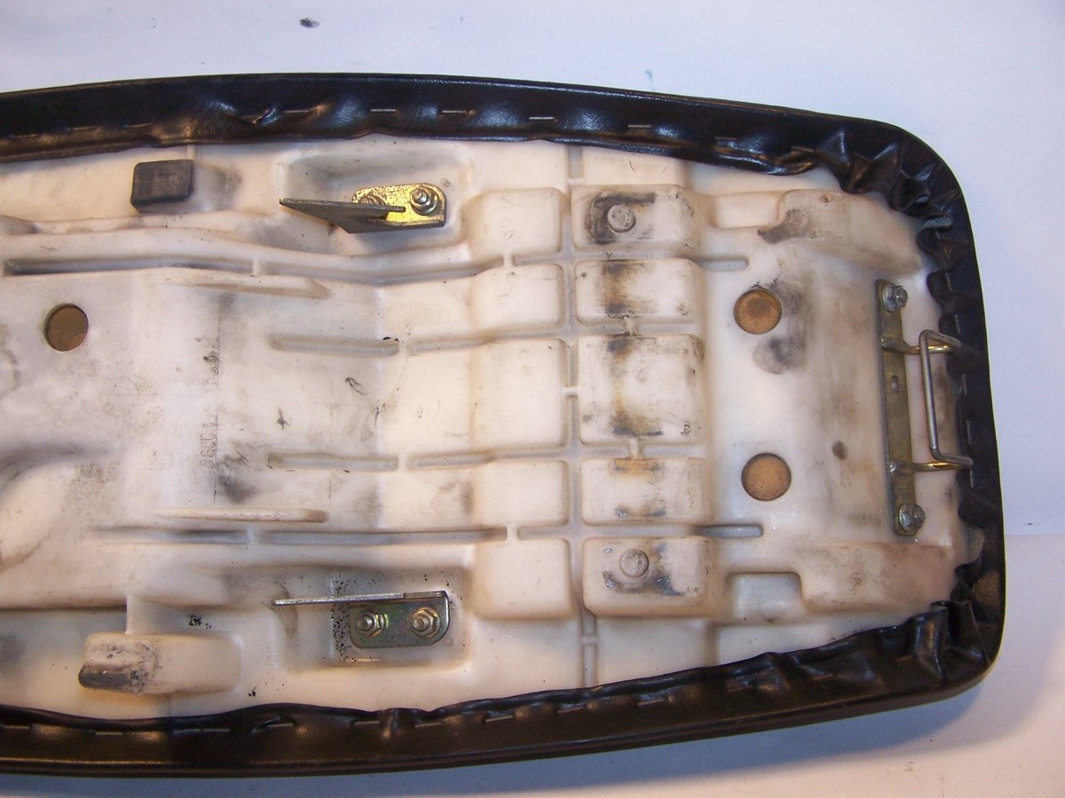 KAWASAKI ZX11 DOUBLE SEAT 53001-1596-MA ZX 11 NINJA ZX-11 1990 91