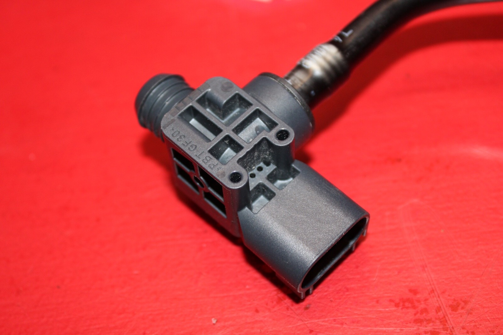 2014-2019 MASERATI GHIBLI M157 Q4 OEM BRAKE BOOSTER PRESSURE SENSOR CHECK VALVE