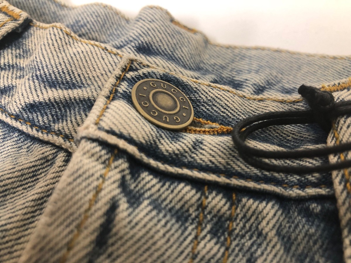NWT Gucci x NY Yankees Embroidered Light Wash Relaxed Fit Jeans