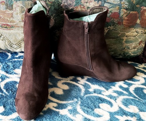 NEW AGL $450 DARK BROWN SUEDE ANKLE BOOTS BOOTIES WEDGES MADE IN ITALY 39.5 8.5 - Picture 5 of 8