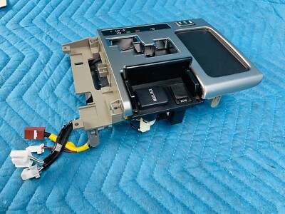 Lexus LX570 Center Console Shift Position Indicator w/Housing