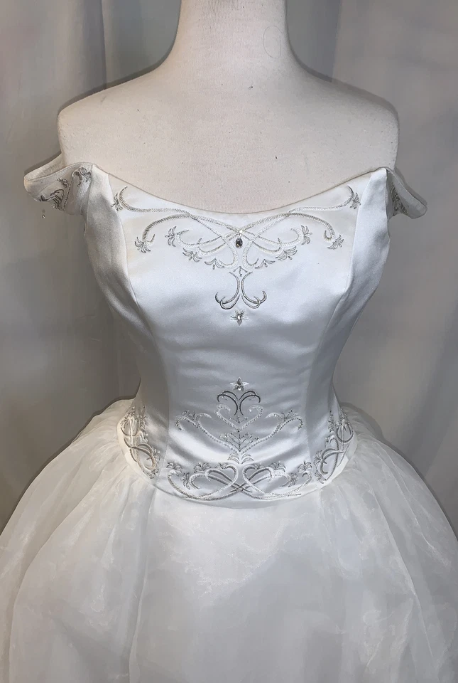 Vestido de novia Moonlight talla 8 nuevo con etiquetas cuento de hadas princesa ajuste venta al por menor $650. ¡NUEVO! Foto 2 de 4