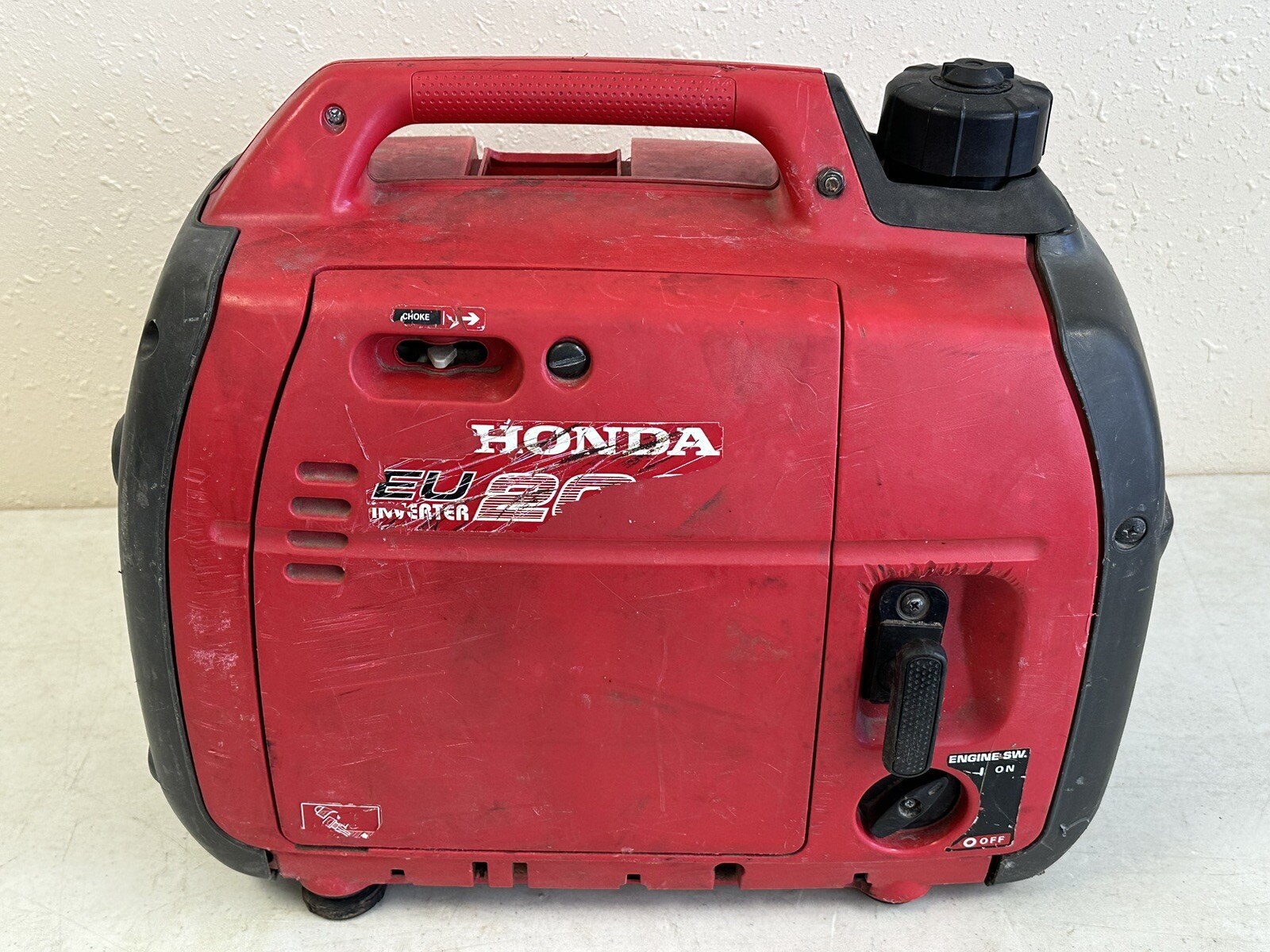 Honda EU2000i 2000W Portable Generator Inverter Tested Runs TechRev