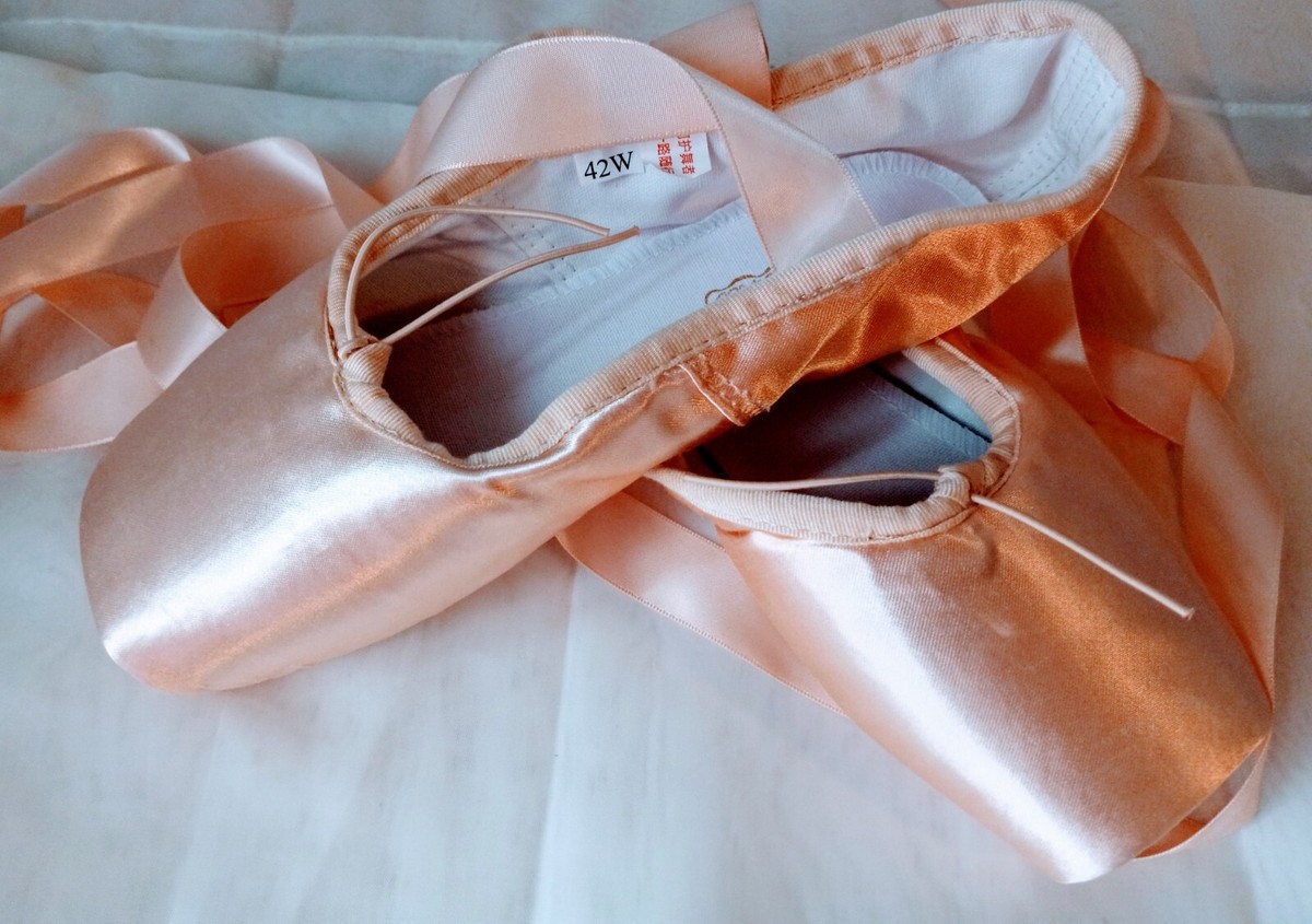 Daydance New Satin Ballet Dance Pointe Toe Shoes XXX 42W, Women