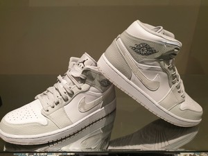 men's air jordan 1 mid se casual shoes camo