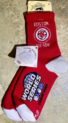 NEW Boston Red Sox 2004 World Series Champs Fenway Park Socks For Bare Feet NWT - Picture 4 of 6
