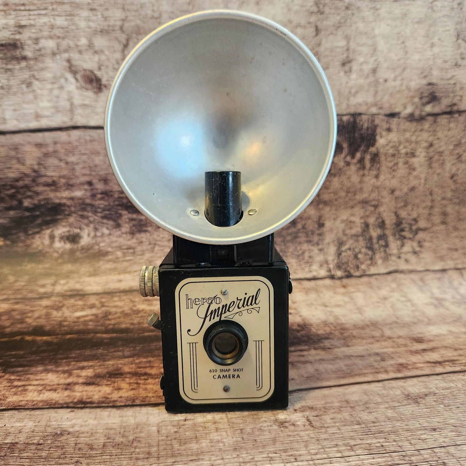 Herco HTF Imperial 620 Snap Shot Camera w Flash Reflector Untested Shelf Decor 