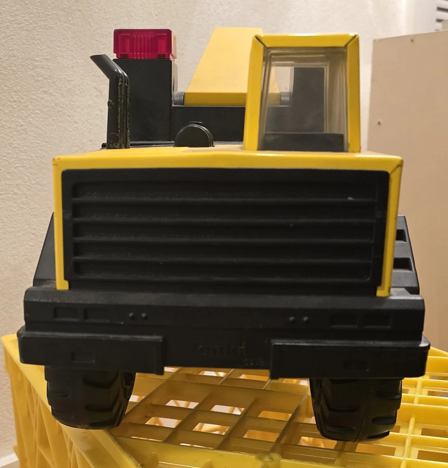 Antigo 1991 TONKA Mighty Turbo Diesel caminhão de reboque hidráulico lança prensa aço metal - Imagem 2 de 4