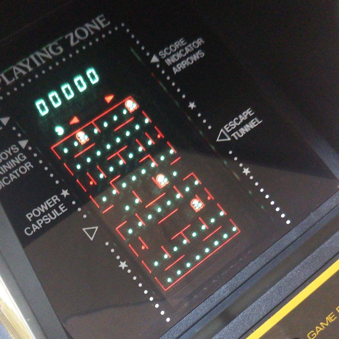 SUPER PUCK MONSTER GAKKEN HANDHELD TABLETOP GAME 1980 Operation