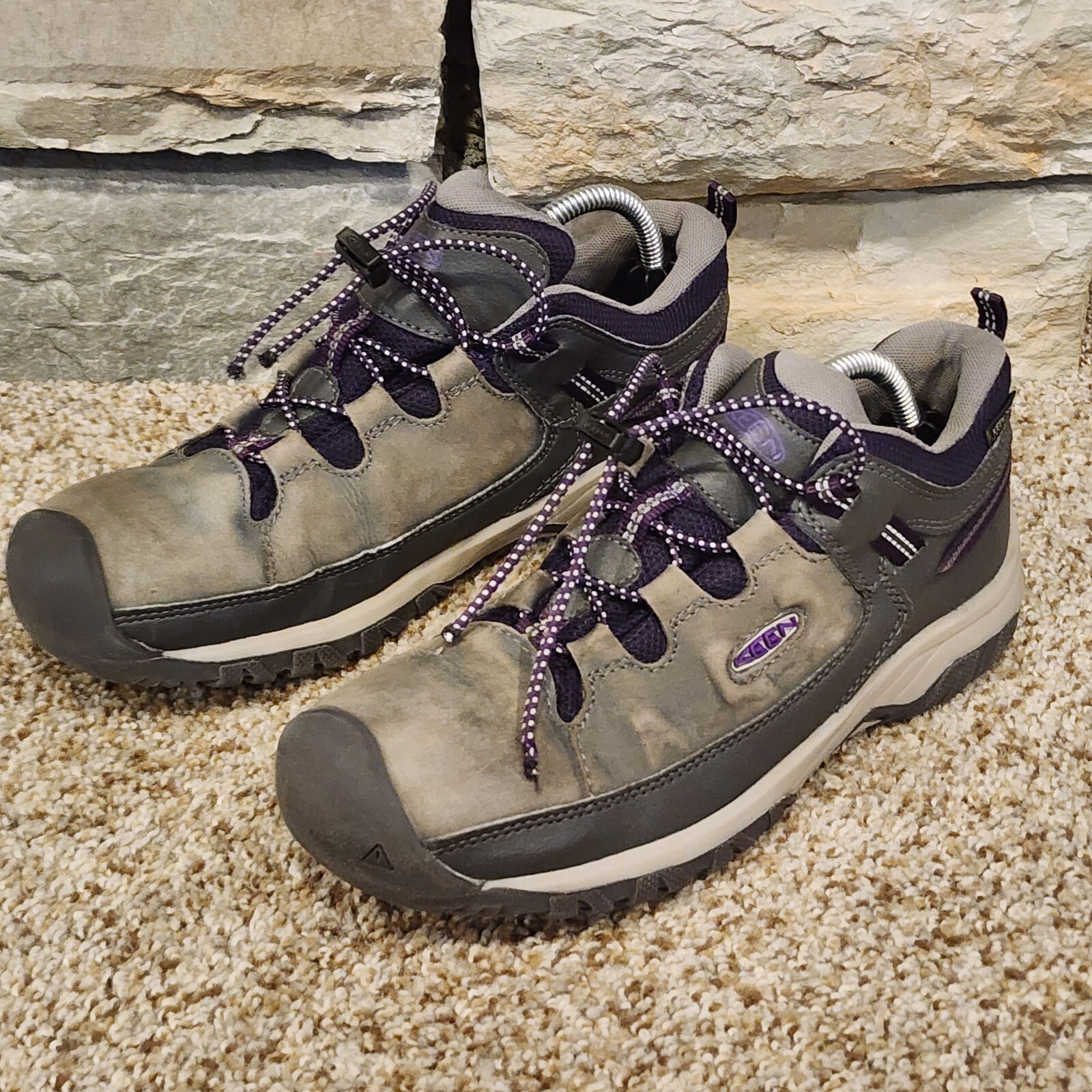 Scarpe da trekking Keen Targhee III basse grigie in pelle impermeabili da donna taglia 6