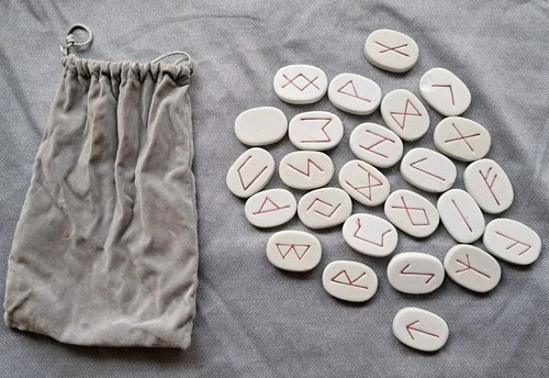 Medieval Renaissance Fair Pouch of Fortune Teller Stones 