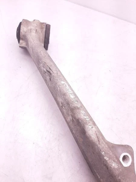 Brazo de control inferior derecho pasajero delantero aluminio 07-14 Chevrolet Tahoe 25997510 Foto 3 de 4