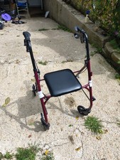 Walker PMIRLA6 Deluxe Folding Rollator