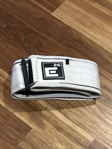 Element 26 Self-Locking Weight Lifting Belt Size Small E26 White