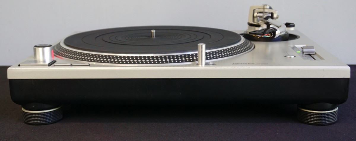 Technics SL-1200 MK3D エクニクス Technics SL-1200 MK3D Silver Set of 2 Direct Drive DJ