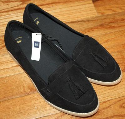 NEW NWT GAP Shoes Womens Black Faux Suede Tassel Loafers *E6