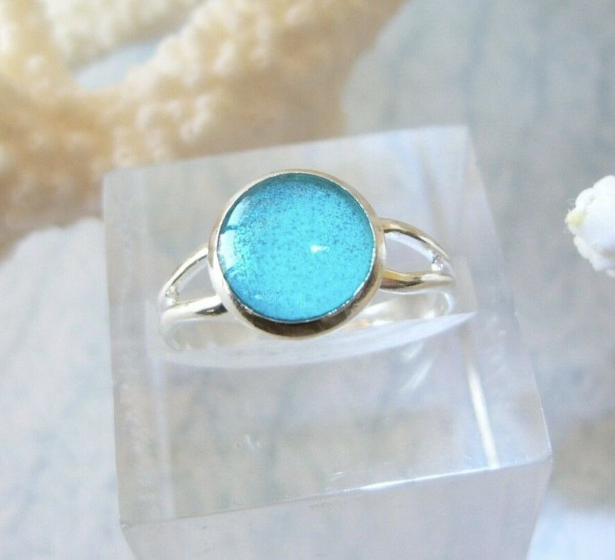 H20 Just Add Water Mako Mermaids Moon Pool Glow Style Ring Mermaid Necklace  H2O