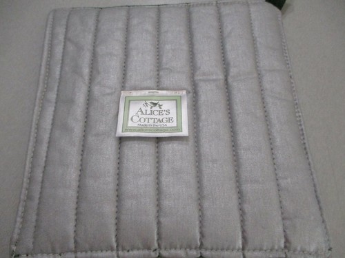 ALICE"S COTTAGE 2 FLOUR-SACK TOWELS & 1 MATCHING POT HOLDER "PEACE ON EARTH - Picture 6 of 6