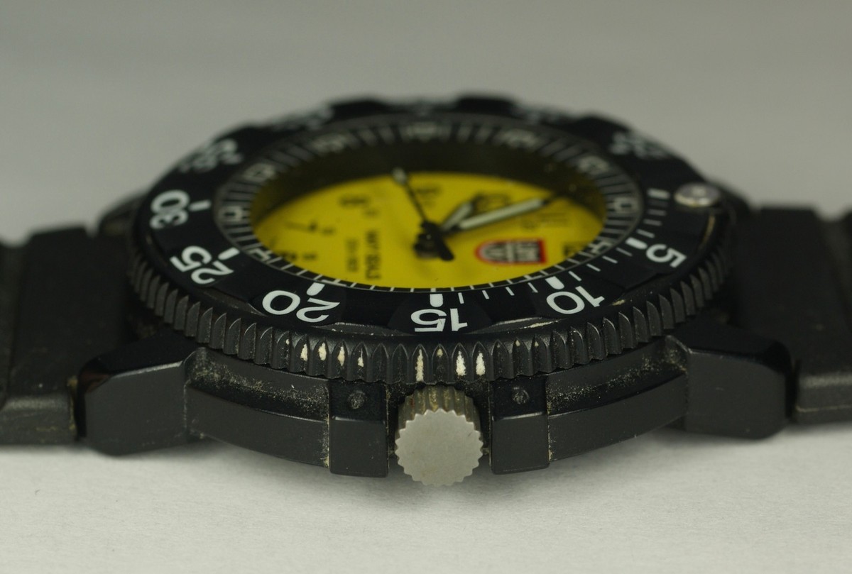 Luminox Navy Seals Yellow Dial Black Case 3H mbm Swiss Traser