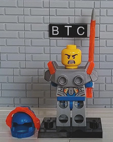 LEGO NEXO KNIGHTS 70351 Clay Moorington Minifigure NEX093! CRACKED LEGS!