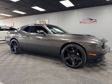 2020 Dodge Challenger SXT 2dr Coupe