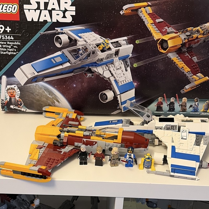 LEGO Star Wars 75364 E-Wing vs Shin Hati’s Starfighter 1056pc