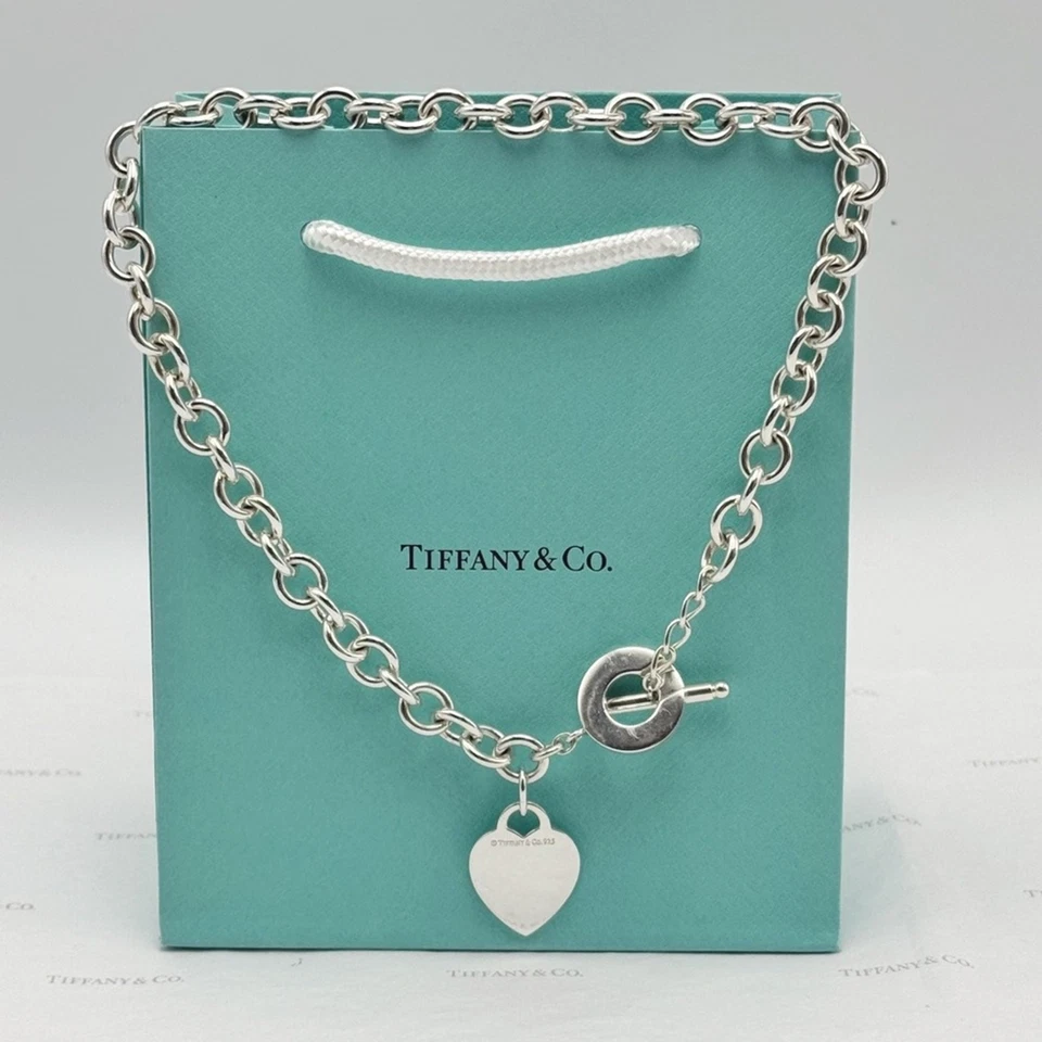 Collar Tiffany & Co. Corazón Etiqueta Palanca Plata de Ley 925 con Bolsa de Regalo y Caja Foto 2 de 4