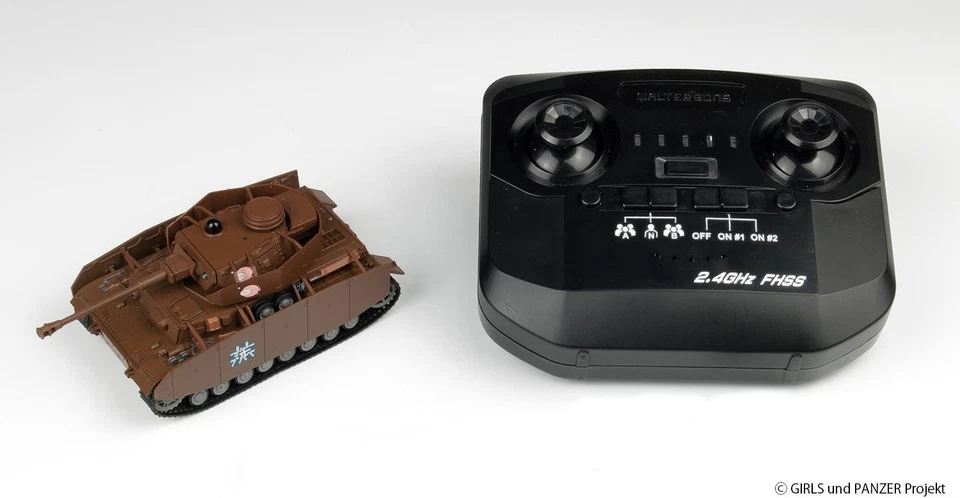PLATZ GIRLS und PANZER 1/64 RC BATTLE TANK IV Ausf. H D-Spec Anglerfish Team - Image 4 of 4