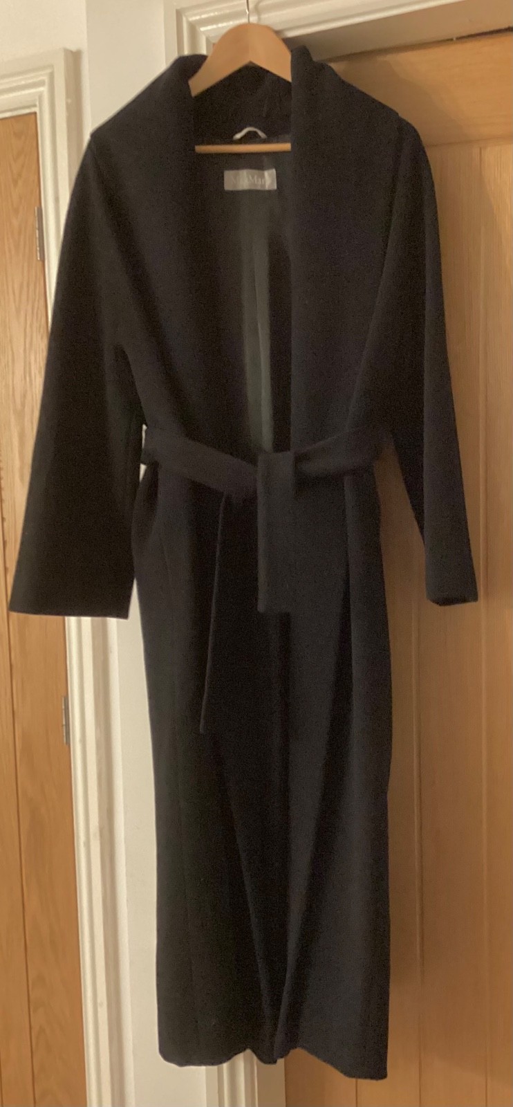 max mara black 100% virgin wool long coat oversize 12 wrap belt beautiful L 51.5