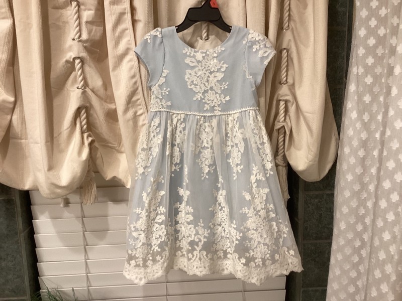 Pippa & Julie Girl's Size 4 Blue Lace Overlay Dress Floral Embroidered