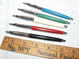 Sheaffer all 5 color early 60s Prestige ball point pens (73)