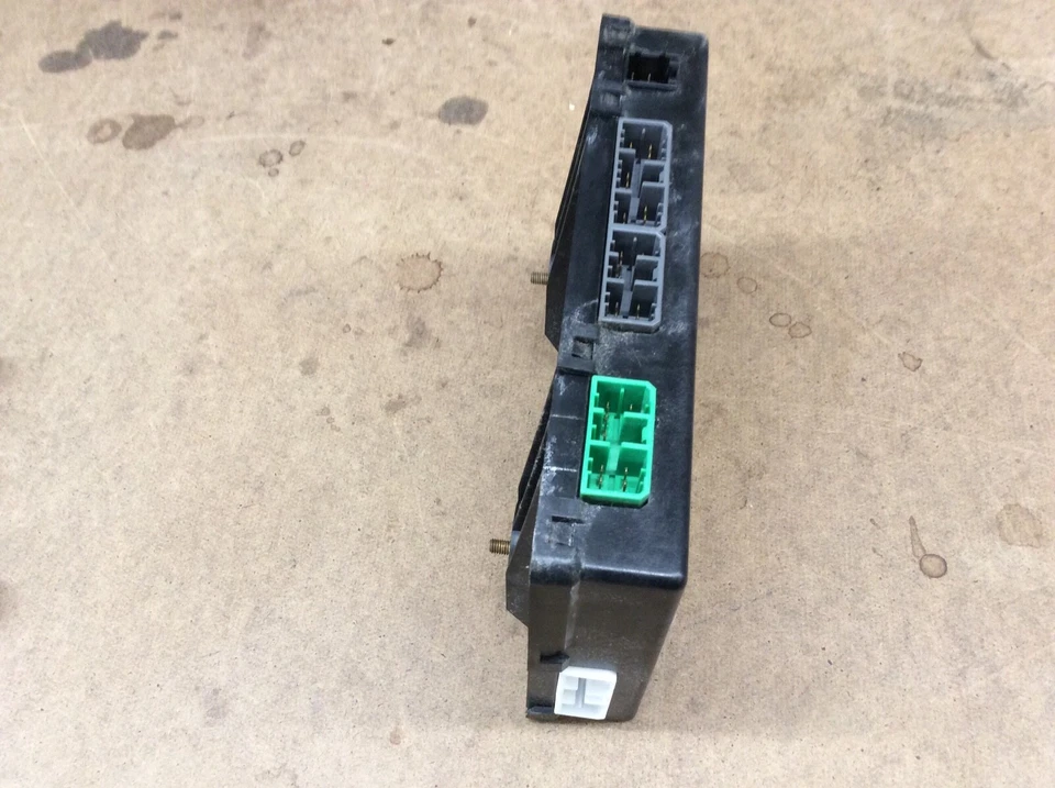 Land Rover Range Rover 4.6 HSE RIGHT SEAT Control Module 95 96 97 98 99 00 01 02 - Image 2 of 3