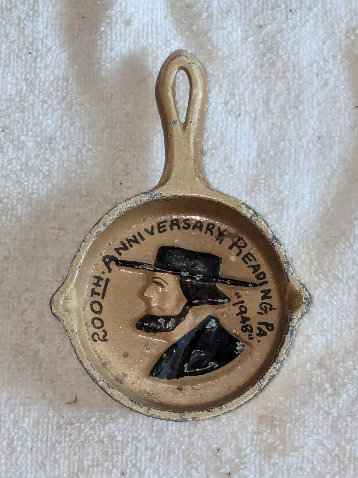 ANTIQUE Vintage Mini Cast Iron Skillet READING, PA 200th Anniversary 1948 PENN ?