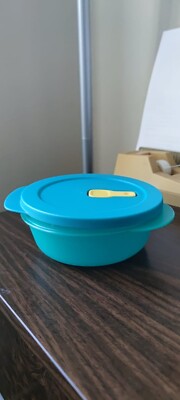 Tupperware CrystalWave Microwave PLUS 2.5 Cup +/- 600ml Round Bowl Container