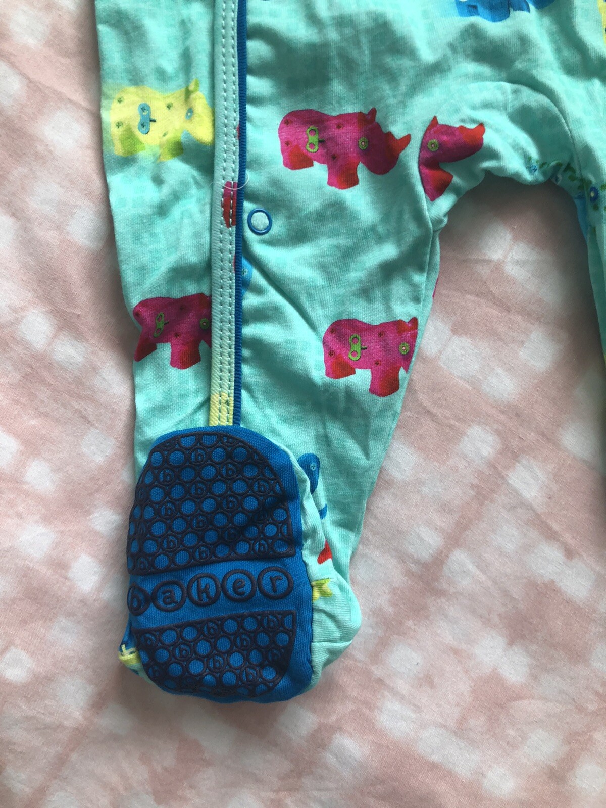 bnwt ted baker baby Boy Sleep Suit With Hat Size 6.9 Month eBay