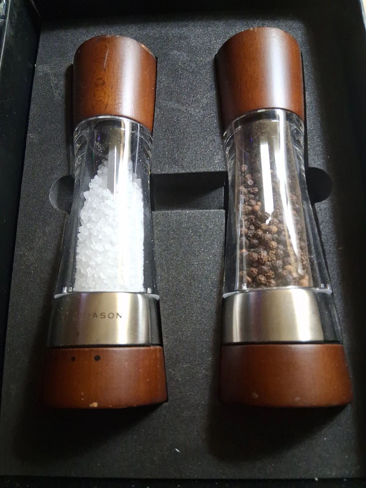 Cole & Mason Derwent Salt and Pepper Mill Set Wood and Acrylic Grinders New
Opens in a new window or