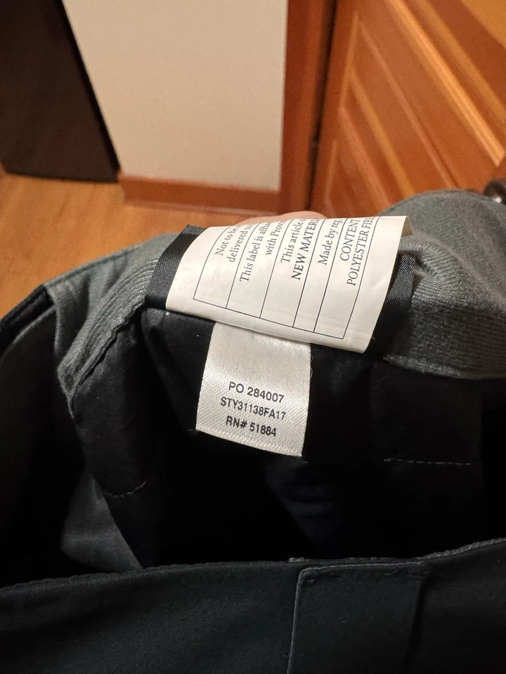 Patagonia Women's Insulated Snowbelle Pants Medium Long Black H2No - Image 3 of 3