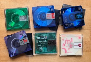 6x MiniDiscos Surtidos 74 Minutos con Fundas