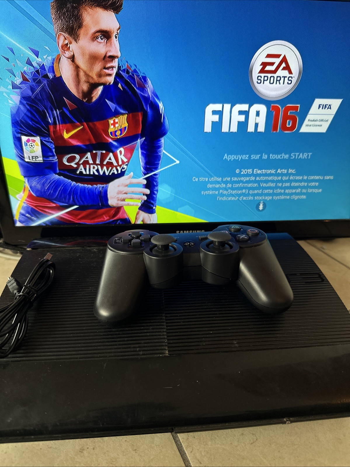 Console Ps3 Sony Playstation 3 Ultra Slim Noir- 12go + Câbles Manette Et Jeu