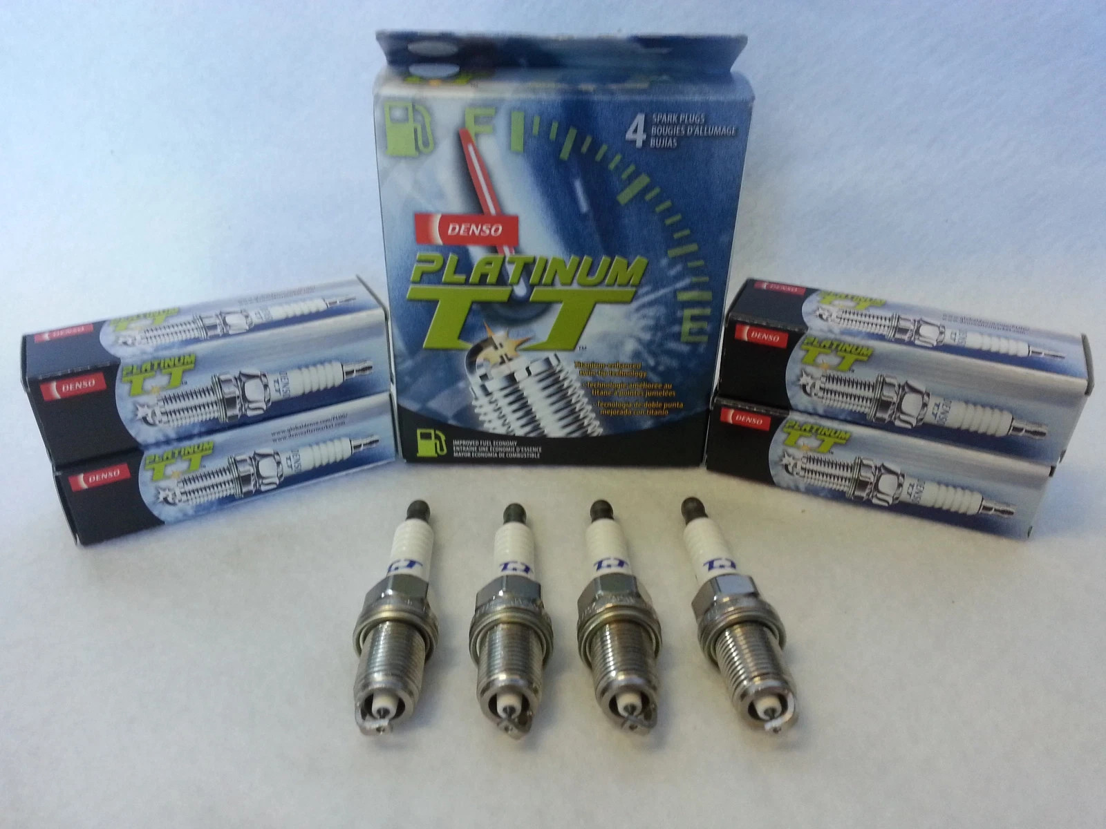 4x DENSO PTF20TT 4510 Platinum-Titanium TT Spark Plug Pre-Gapped 