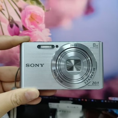 Sony Cybershot DSC-W830 20.1 MP 8x optischer Zoom Digitalkamera Silber -90% Neu