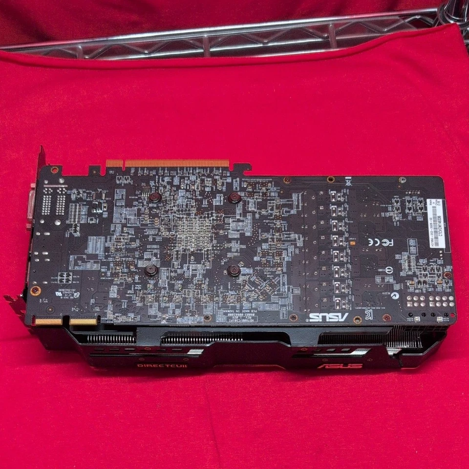 ASUS AMD Radeon HD 7950 DIRECTCU II 3GB GDDR5 - Image 4 of 4